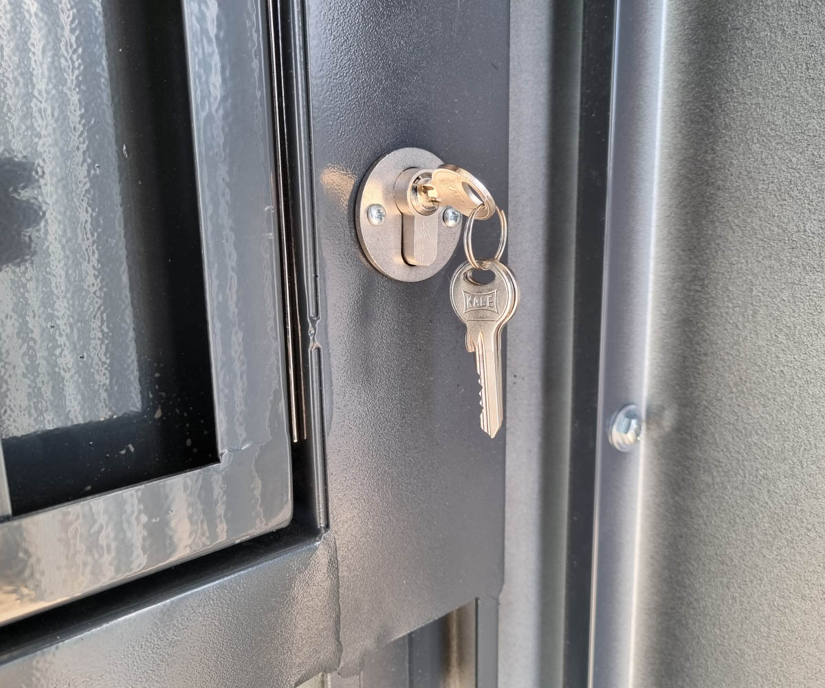 Verkaufscontainer VC2 RAL 7016 Anthrazitgrau | H 2240 x B 2290 x T 2021 mm | Tür zweiflügelig
