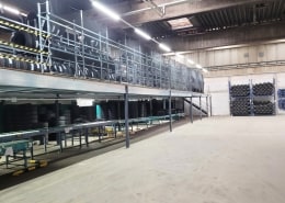 Lagerbühne, Stahlbaubühne: Lagererweiterung mit Lagerbühne zur Lagerung von Reifen