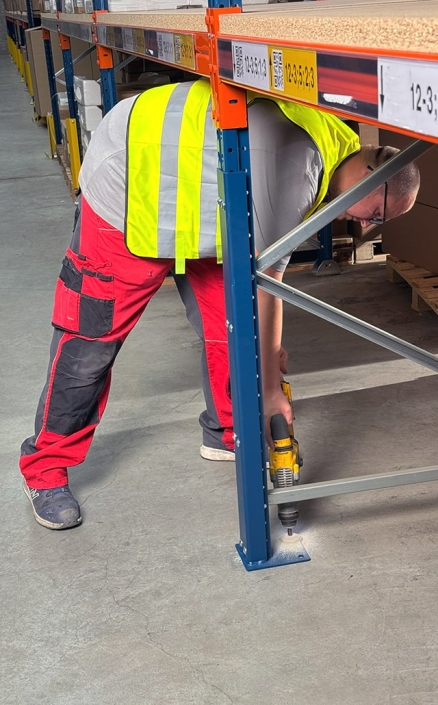 Regalreparatur, Regalinstandsetzung von Lagertechnik.de Regalreparatur, Regalinstandsetzung von Lagertechnik.de